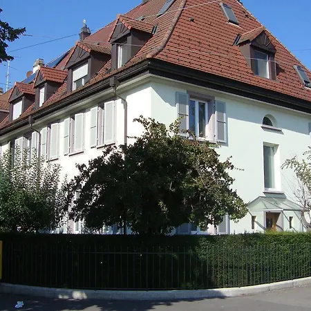 Bed & Breakfast Laupenring, *